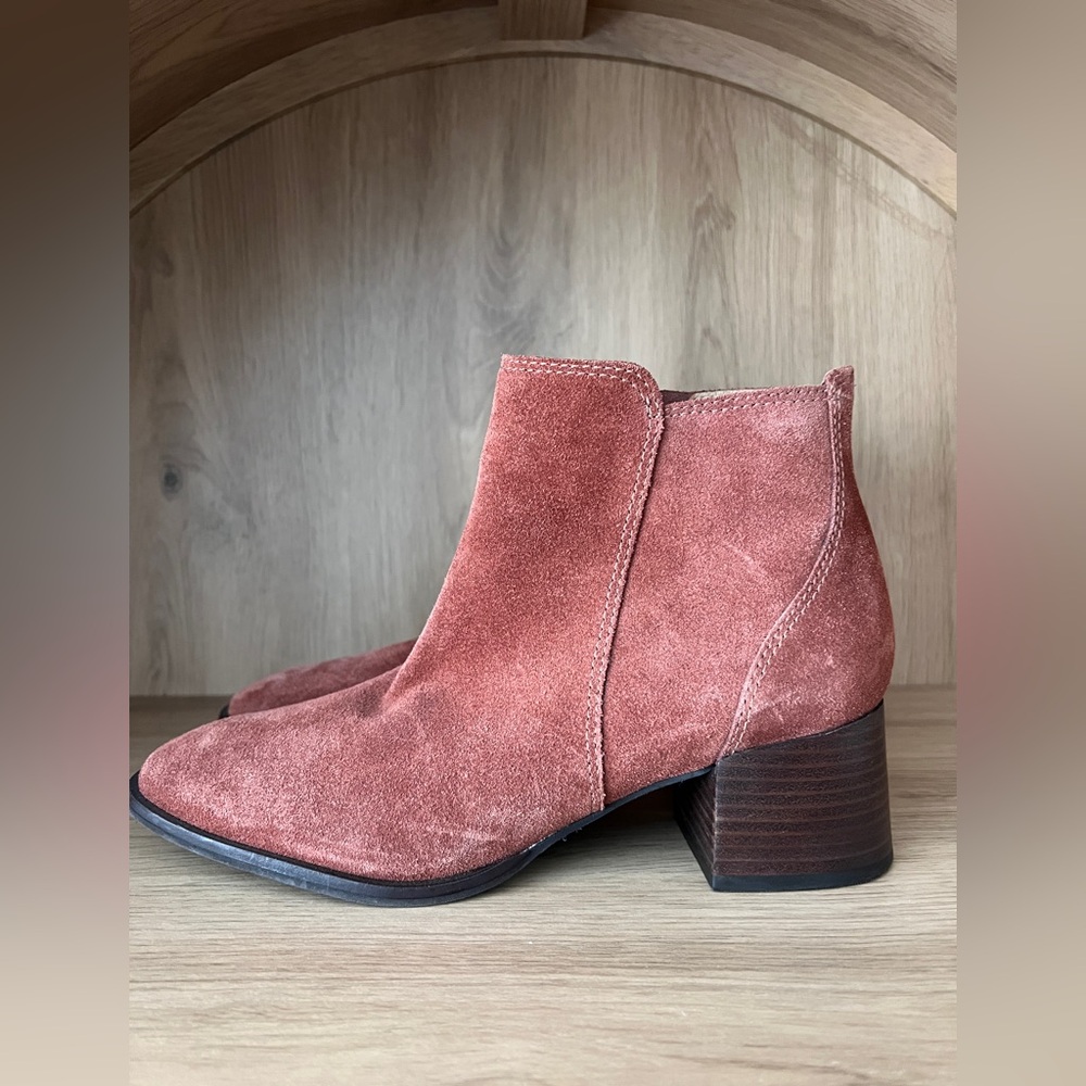 Lucky Brand Lilye Suede Ankle Boots - Rust